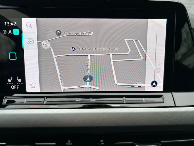 Volkswagen Golf 1.5 eTSI DSG Life Variant