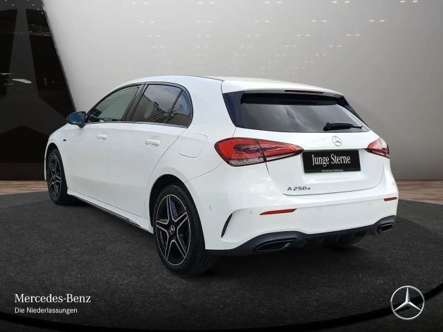 Mercedes-Benz A 250 A 250 e AMG Line