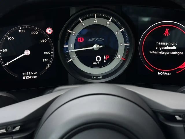 Porsche 992 Cabrio Carrera GTS