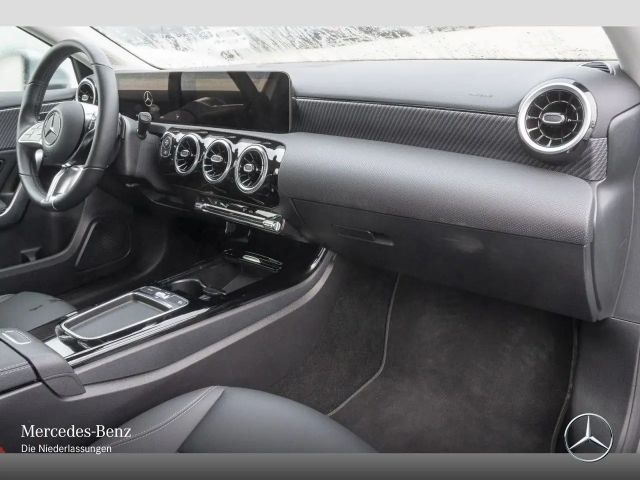 Mercedes-Benz A 200 Progressive