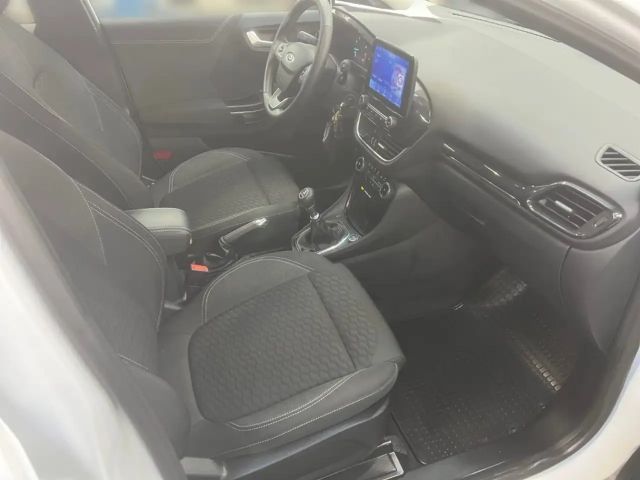 Ford Puma EcoBoost Titanium