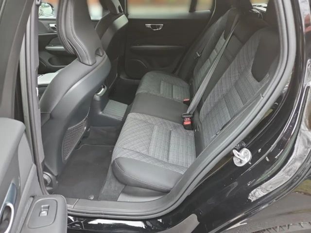 Volvo V60 AWD Core Hybrid T6