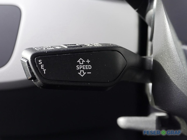 Audi A4 30 TDI Avant S-Tronic