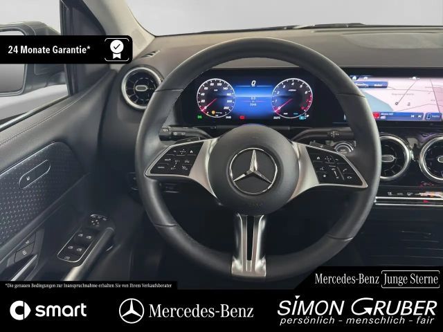 Mercedes-Benz B 180 Progressive Sedan