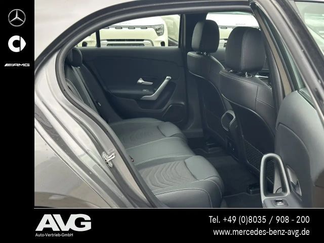 Mercedes-Benz A 200 Progressive