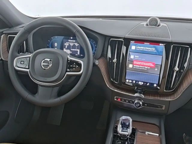 Volvo XC60 AWD Dark Ultra