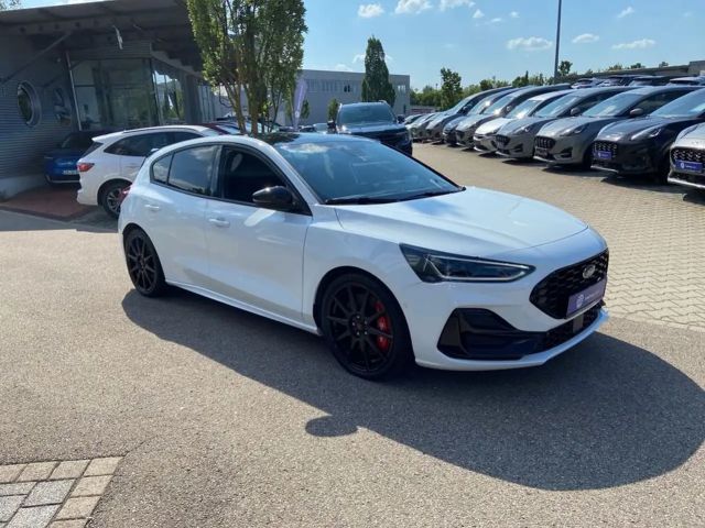 Ford Focus ST Line