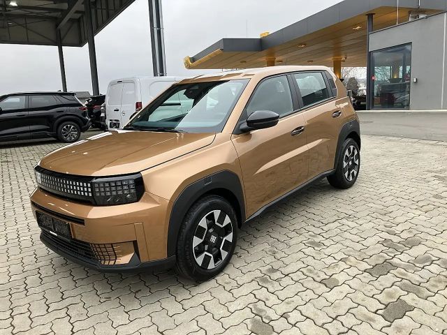 Fiat Grande Panda Hybrid mHEV 110 6-Gang eDCT Icon