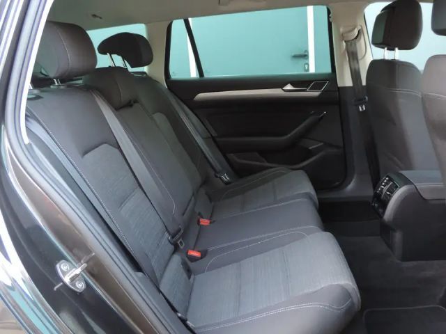 Volkswagen Passat Business DSG Variant