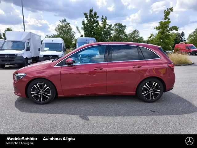 Mercedes-Benz B 220 B 220 d Progressive