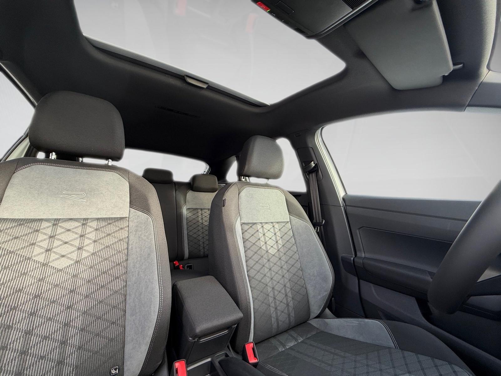 Volkswagen Taigo 1.5 TSI DSG R-Line