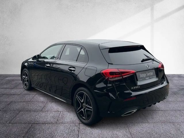 Mercedes-Benz A 250 A 250 e AMG Line