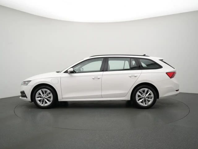 Skoda Octavia DSG VIRT CARPLAY SHZ PDC