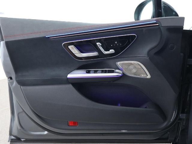 Mercedes-Benz EQE 350 Sedan