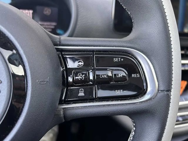 Fiat 500e Abarth La Prima