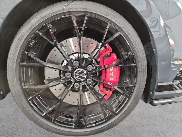 Volkswagen Golf 2.0 TSI DSG GTI