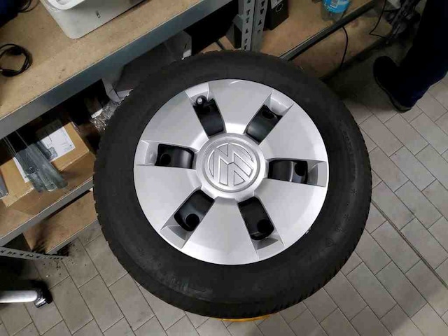 Volkswagen e-up! Max