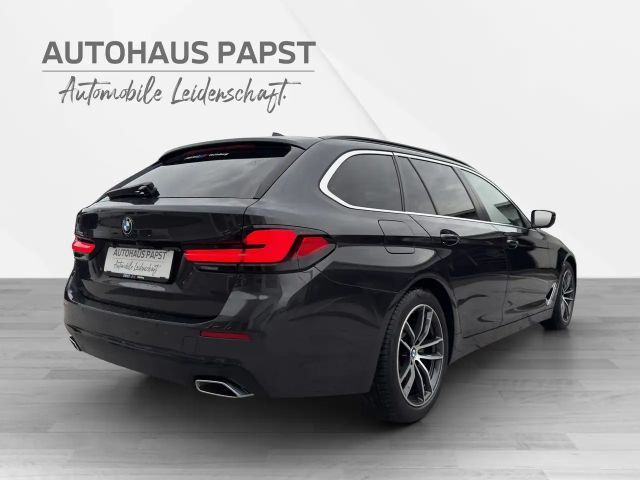 BMW 520 *** ALLRAD *** STANDHEIZUNG *** NP 74.500 *** -49%