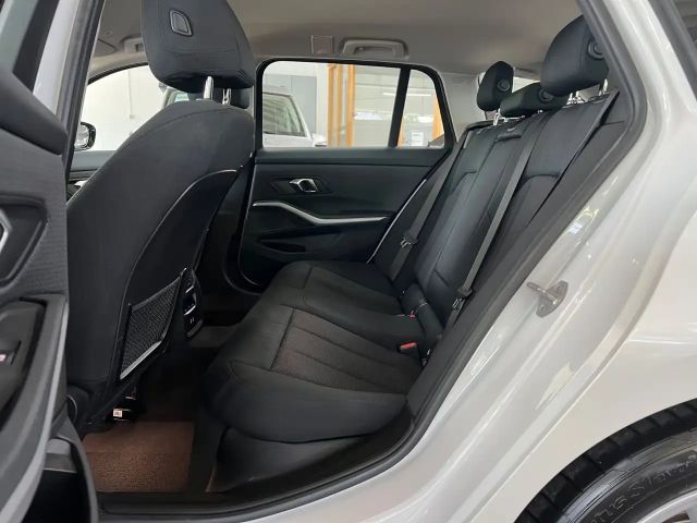 BMW 318 318d Touring