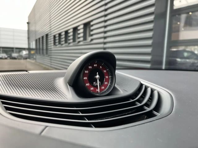 Porsche Taycan 4 Cross Turismo