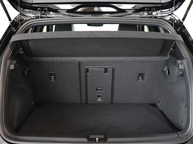 Volkswagen Golf 1.5 eTSI DSG Golf VIII