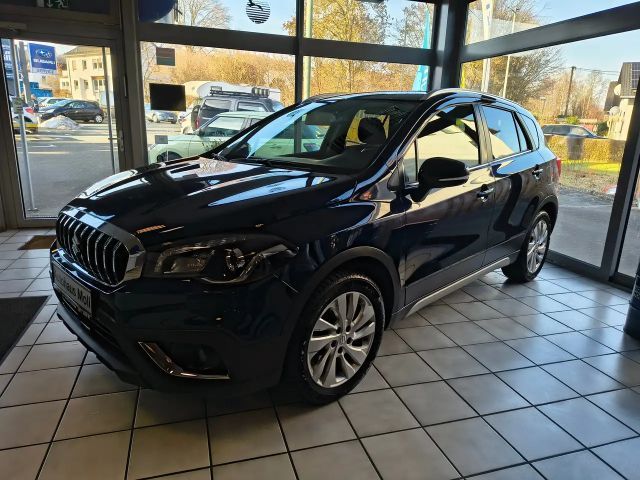 Suzuki S-Cross Hybrid