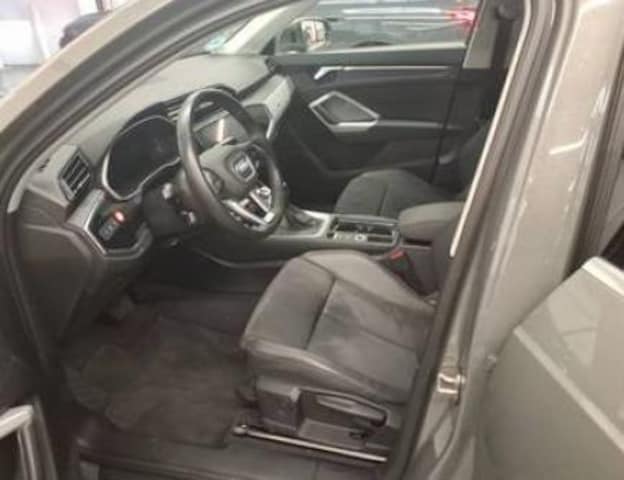 Audi Q3 35 TDI S-Tronic