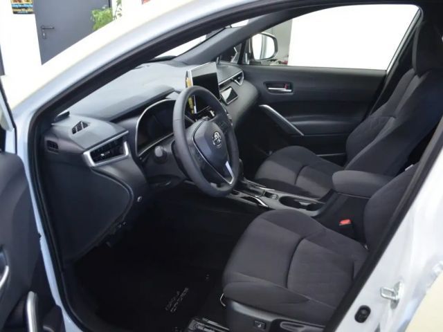 Toyota Corolla Cross Team D