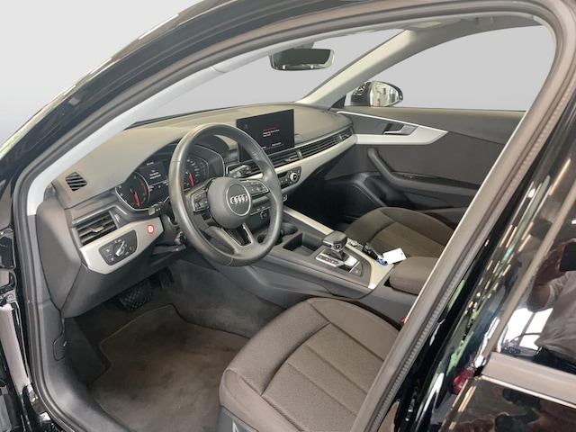 Audi A4 35 TFSI Avant S-Tronic
