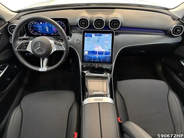 Mercedes-Benz C 180 AVANTGARDE Sedan