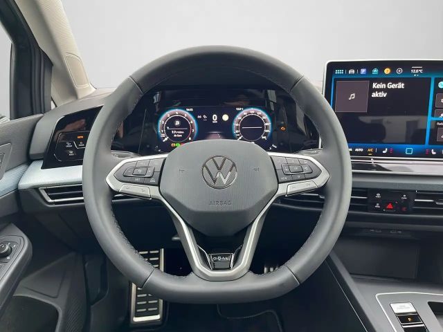 Volkswagen Golf 1.5 eTSI DSG IQ.Drive