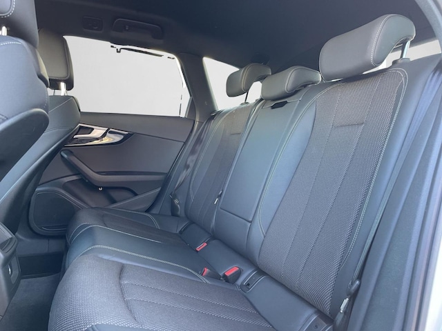 Audi A4 35 TDI Avant S-Line S-Tronic