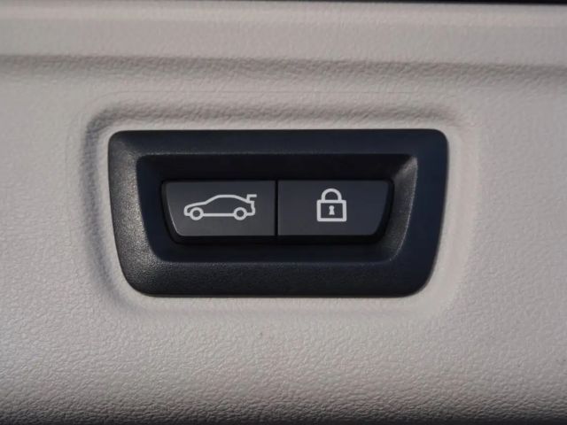 BMW 320 320d Sport Line Touring xDrive