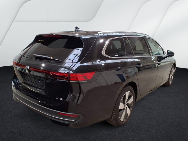 Volkswagen Passat 1.5 eTSI Business DSG Variant