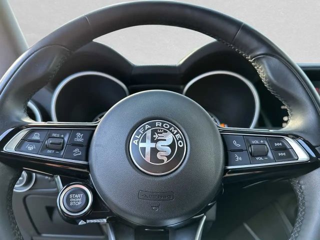 Alfa Romeo Stelvio Lusso Q4 TI