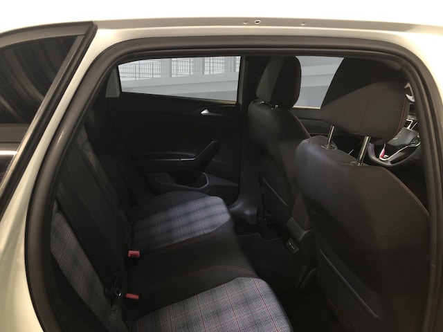 Volkswagen Polo 2.0 TSI DSG