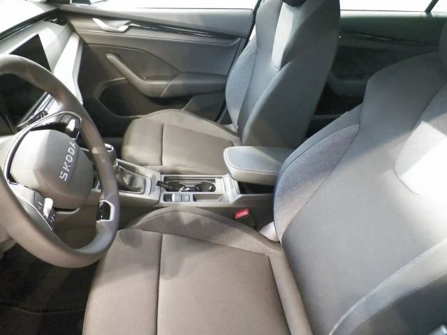 Skoda Octavia Essence TSI