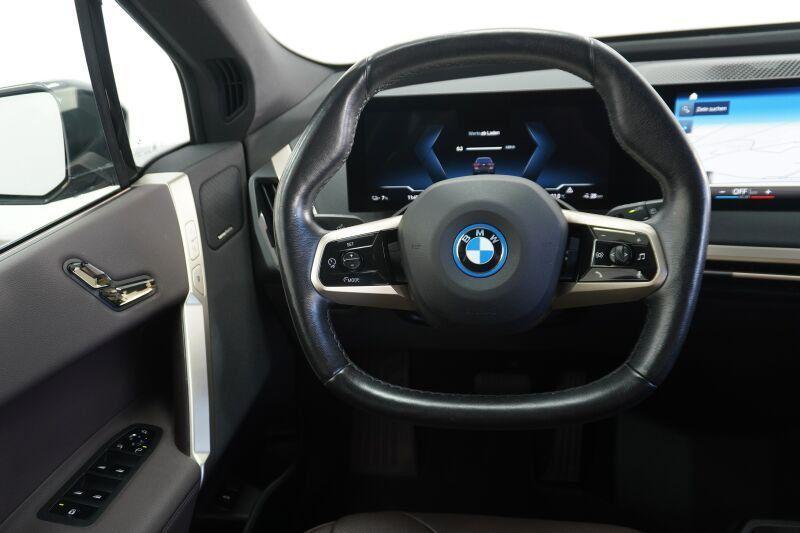 BMW iX xDrive40