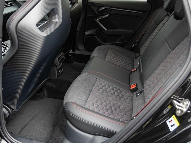 Audi RS3 Quattro S-Tronic Sedan