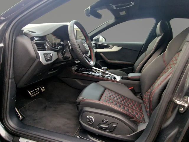 Audi RS4 Competition Quattro