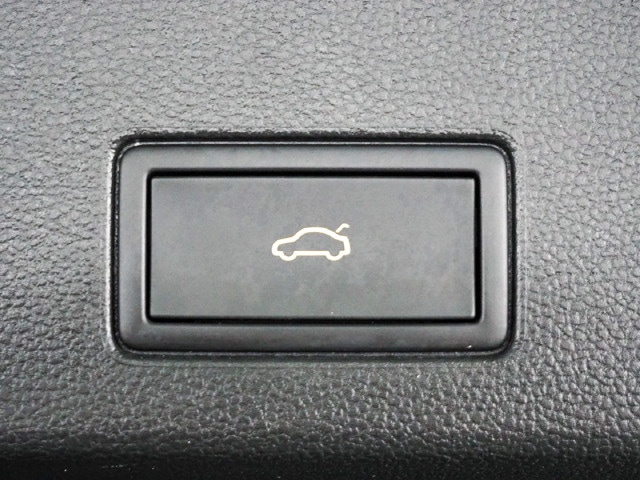 Volkswagen Golf 1.5 eTSI Style Variant