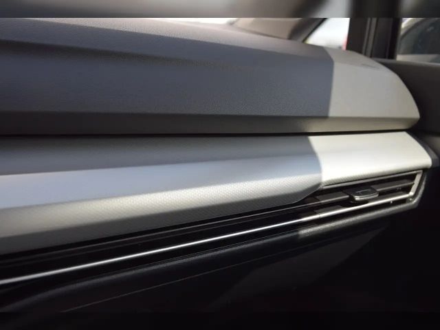 Volkswagen Golf DSG Golf VIII Move