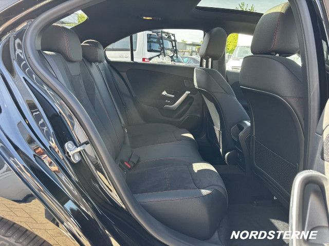 Mercedes-Benz A 200 A 200 d