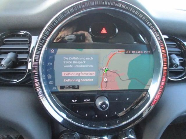 MINI Cooper Cooper Classic Trim Aut/NAVI/LED/PA/Sportsitze