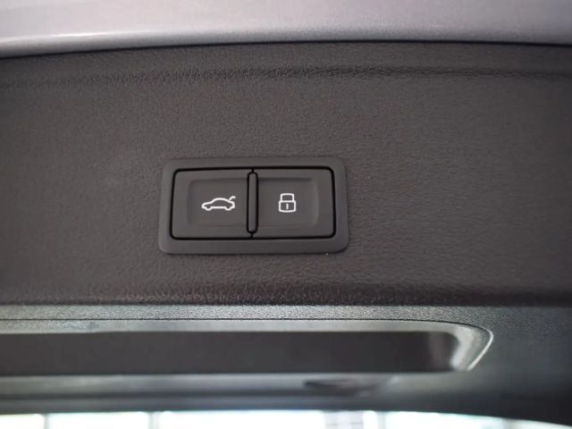 Audi A4 40 TFSI Avant S-Tronic