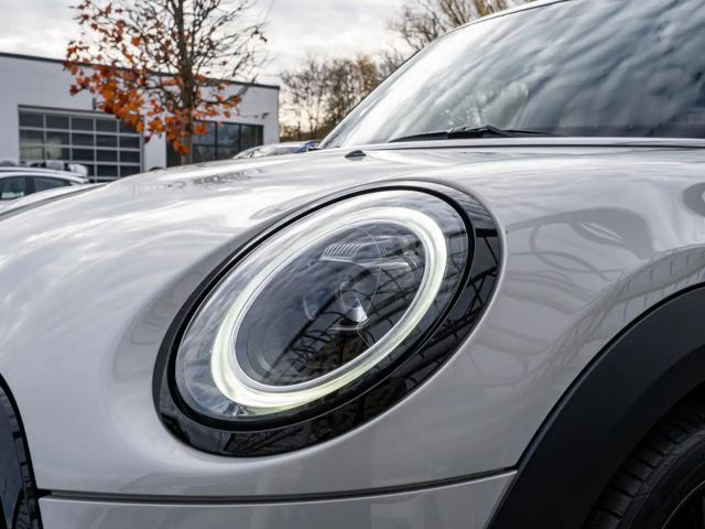 MINI Cooper JCW Trim FACEL. LED NAVI SHZ PDC KLIMA