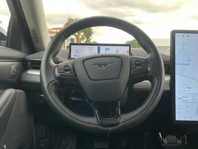 Ford Mustang Mach-E Basis Panorama Navi Digitales Cockpit Memory Sitze