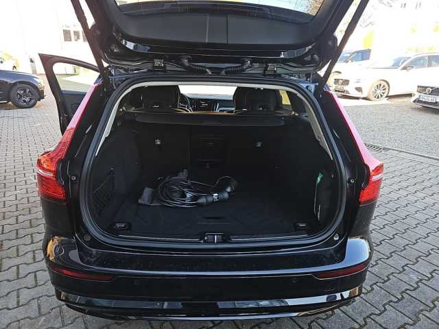 Volvo V60 AWD Dark Plus T6
