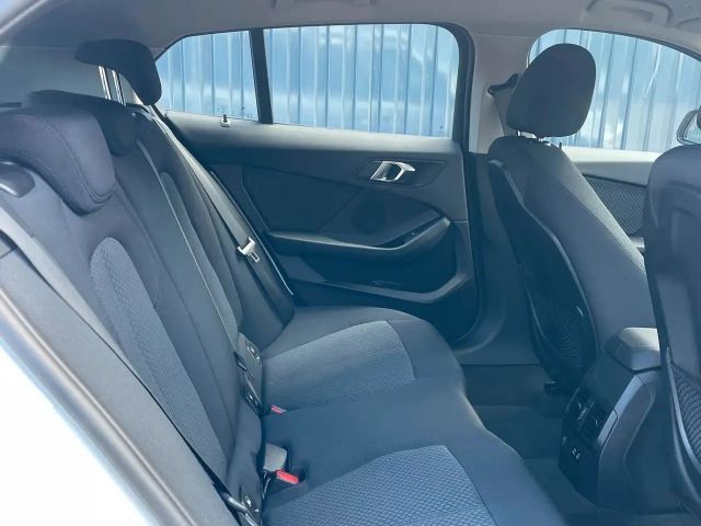 BMW 116 116i 5-deurs Sedan