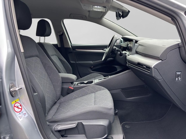 Volkswagen Golf 1.5 eTSI DSG Life Variant